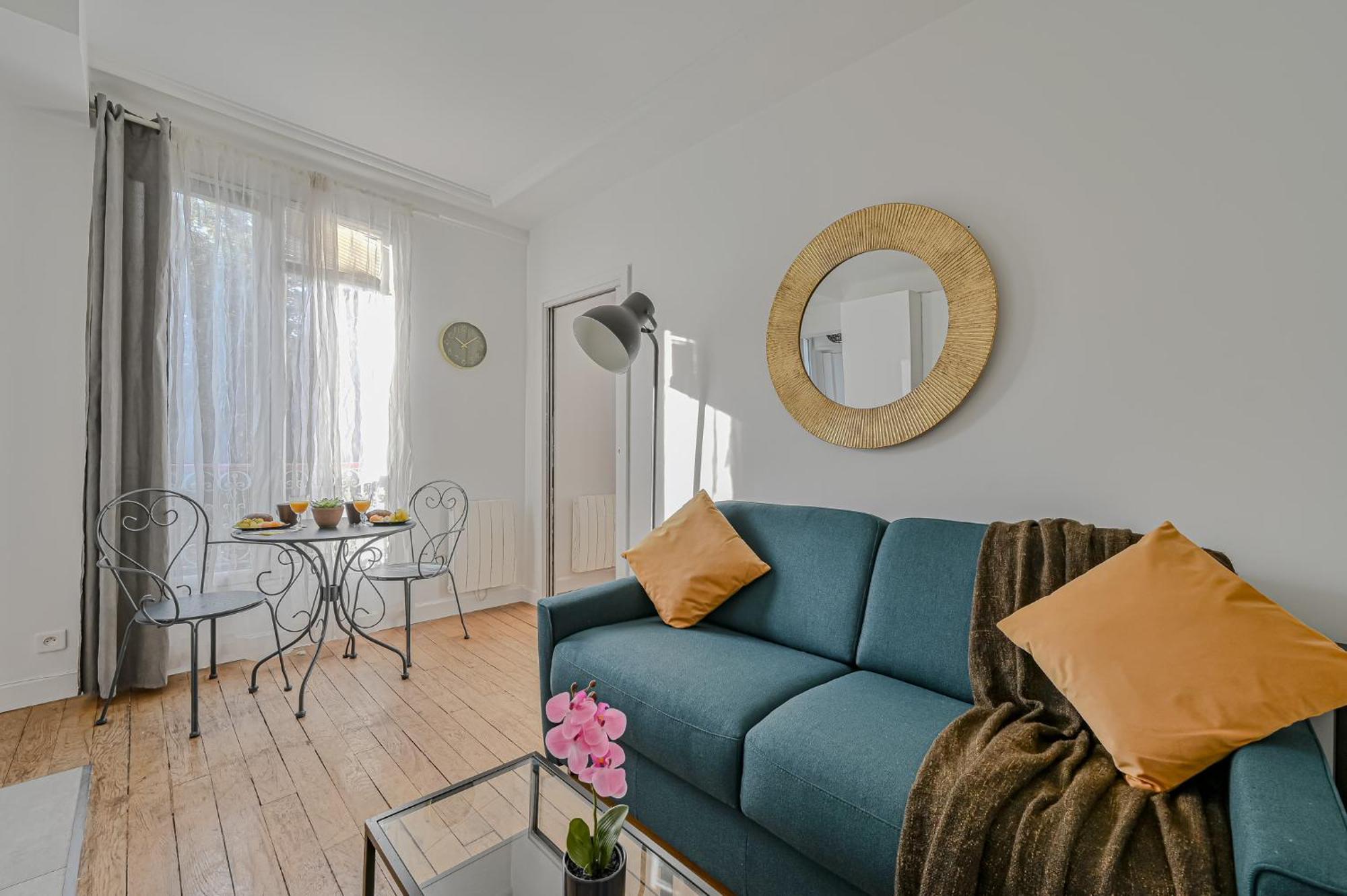 Le Poetique Niche Au Pied Du Sacre-Coeur Apartment Paris Exterior photo