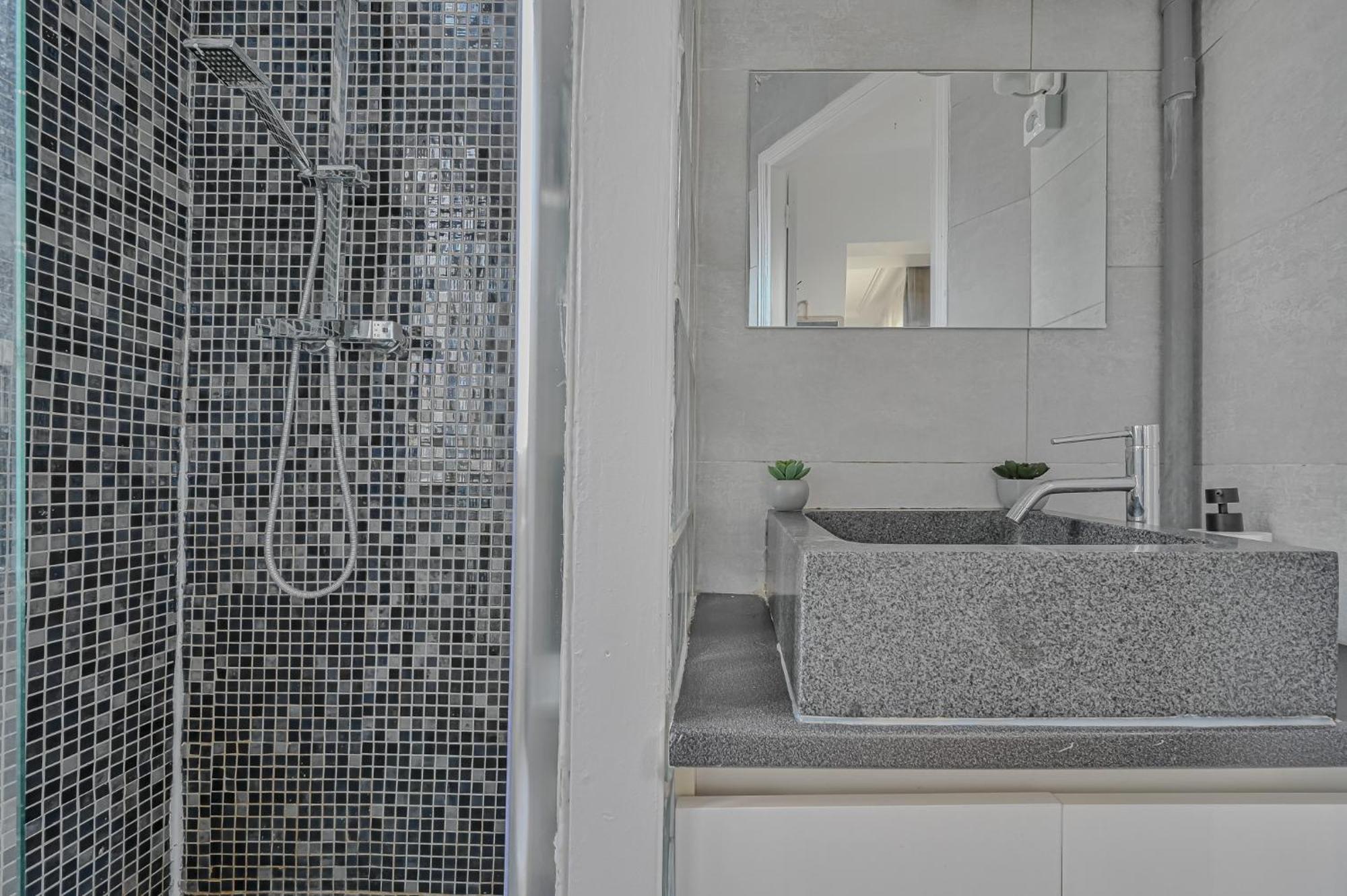 Le Poetique Niche Au Pied Du Sacre-Coeur Apartment Paris Exterior photo